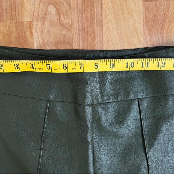 EUC Line & Dot Dark Olive Green Faux Leather Trousers sz S - Picture 6 of 8